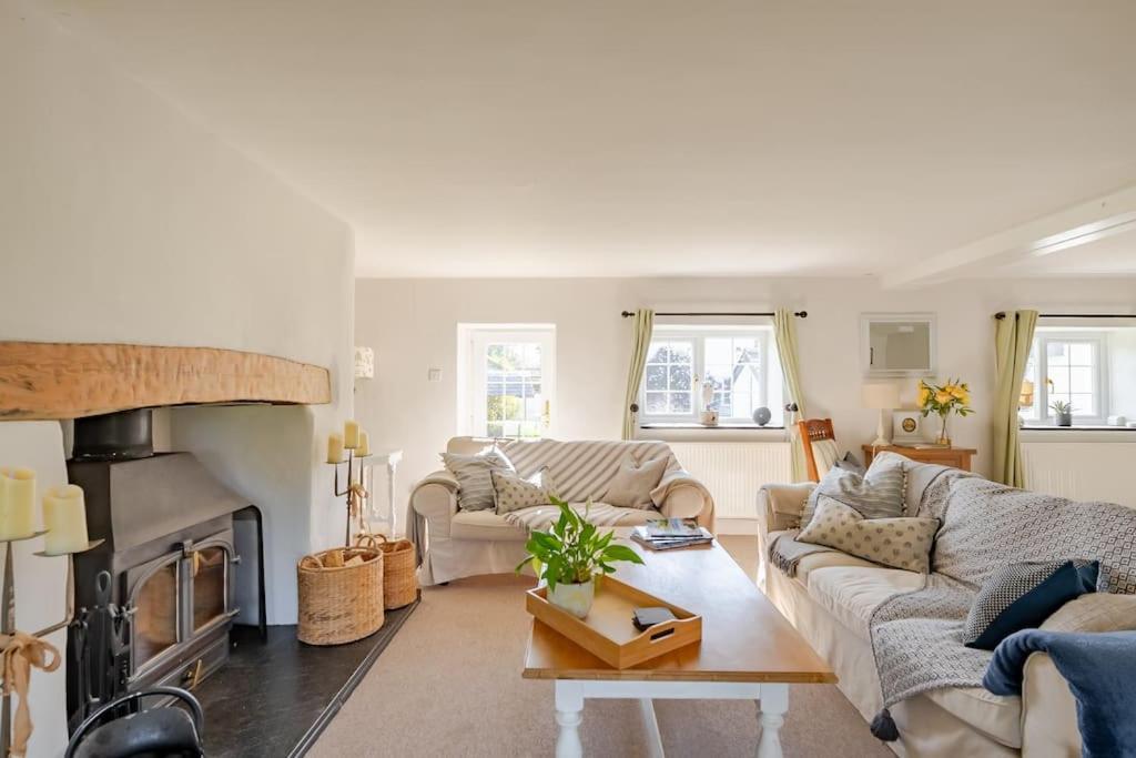 Rhos Y Bel Cottage Angelsey Llangadwaladr  Dış mekan fotoğraf