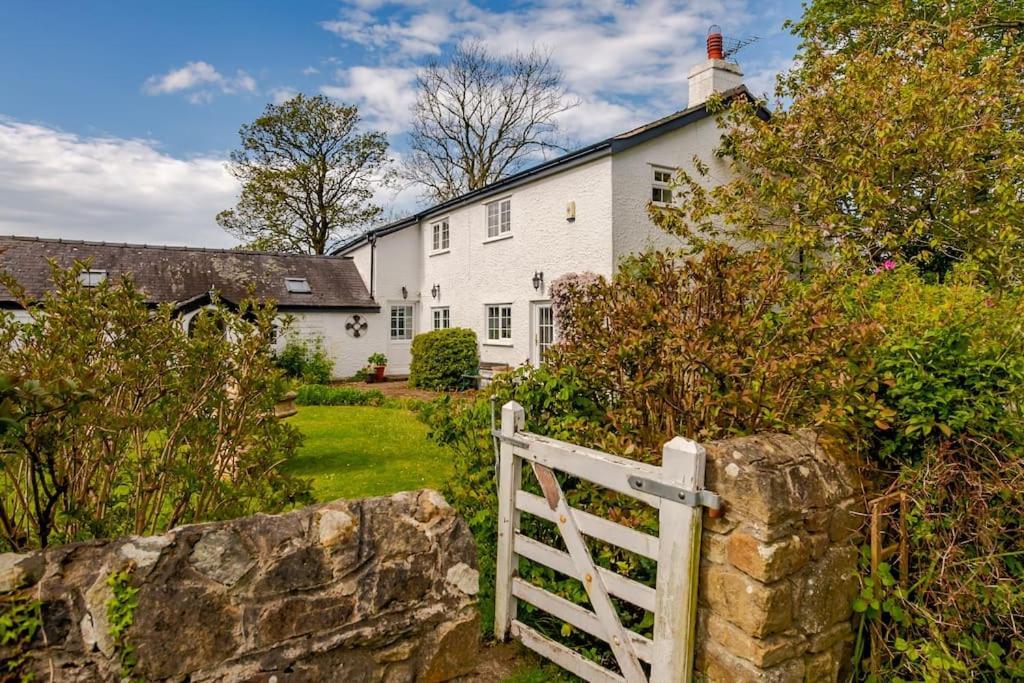 Rhos Y Bel Cottage Angelsey Llangadwaladr  Dış mekan fotoğraf