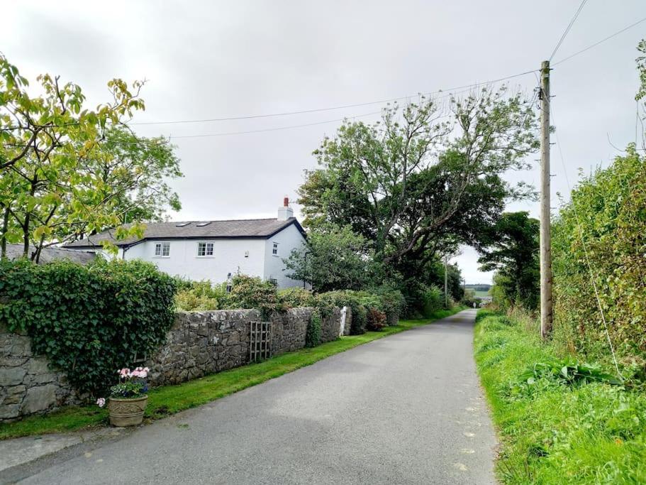 Rhos Y Bel Cottage Angelsey Llangadwaladr  Dış mekan fotoğraf