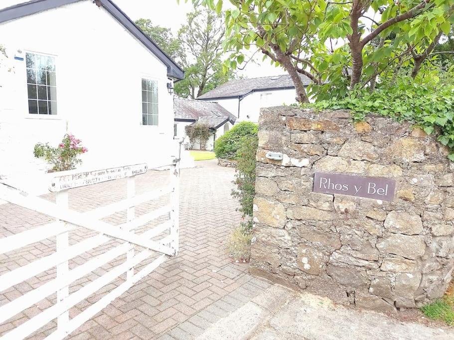 Rhos Y Bel Cottage Angelsey Llangadwaladr  Dış mekan fotoğraf