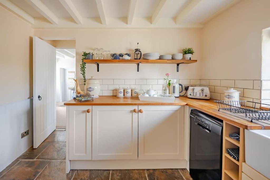Rhos Y Bel Cottage Angelsey Llangadwaladr  Dış mekan fotoğraf
