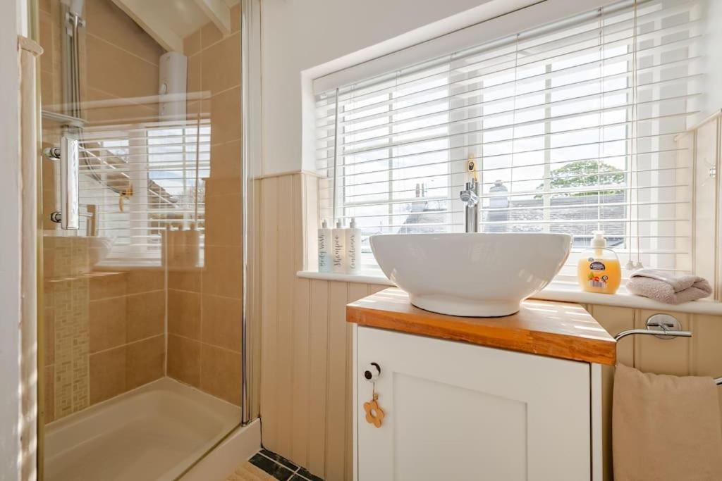 Rhos Y Bel Cottage Angelsey Llangadwaladr  Dış mekan fotoğraf